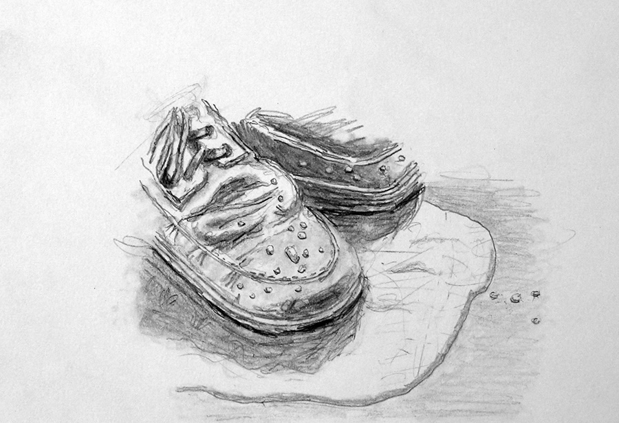 Entering my building I’m confronted with a young woman absorbed in her smartphone…